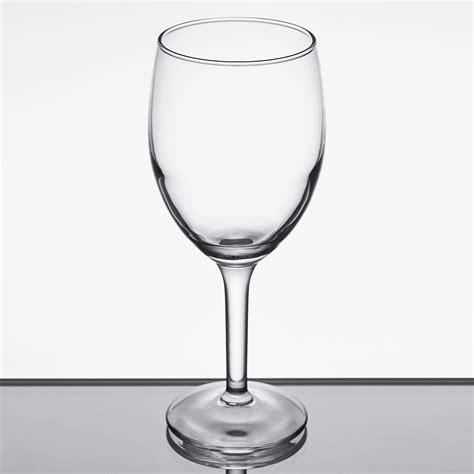 Wine Glass 8 oz .